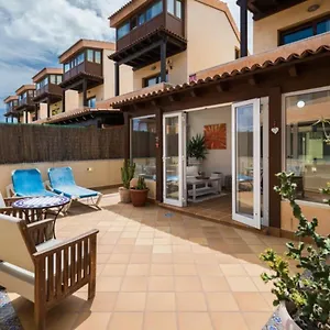 https://las-tinajas-no6.hotelsfuerteventura.org